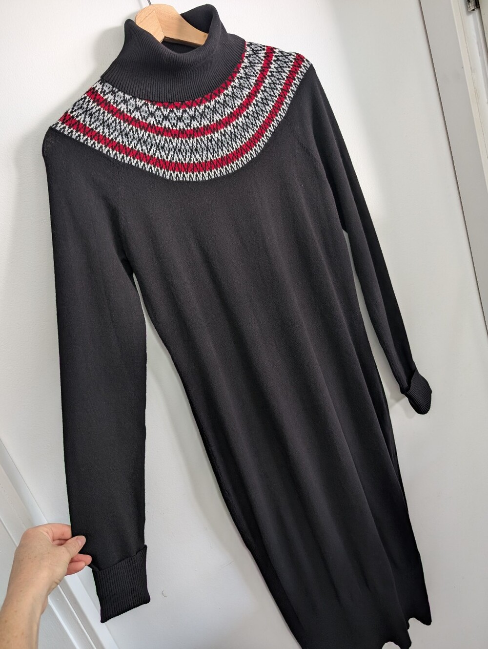 Adrienne Vittadini Medium Sweater Dress Fair Isle Nordic Yoke Black Red White